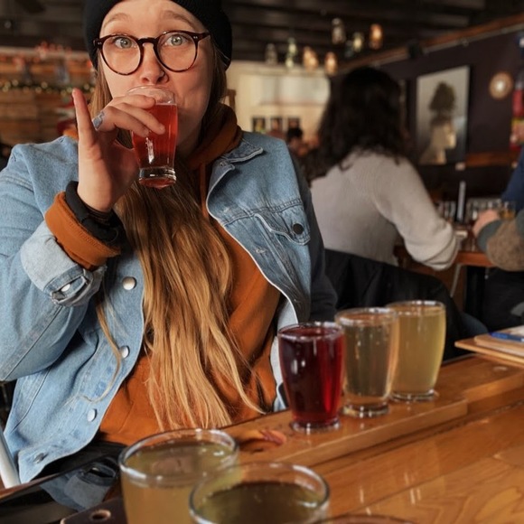 Meet your Posher, Toree - Picture 1 of 1